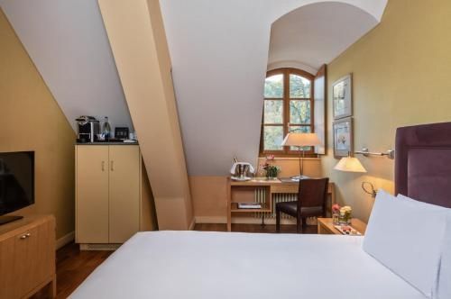 Hôtel Résidence Parc des Eaux Vives