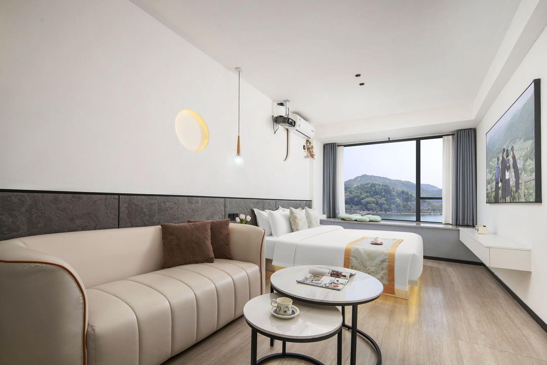 Shiguang Fanchen Lake View Hotel (Meixihu University of Finance and Economics)