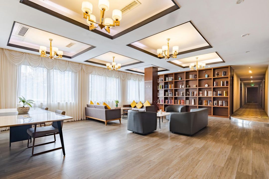 Chengdu Luhu Garden Hotel