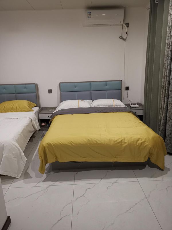 Chinese Yiju Apartment (Jingyue Apartment)