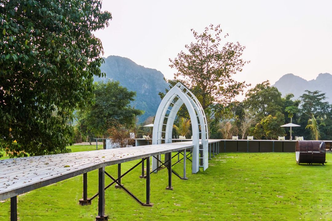 LARNG YAY Riverview Resort Hotel