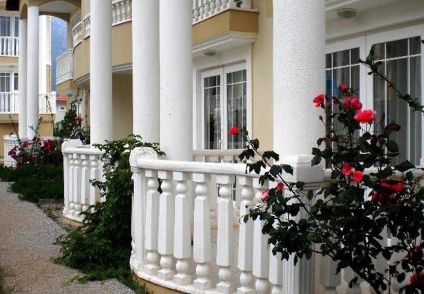 拉利馬爾套房飯店