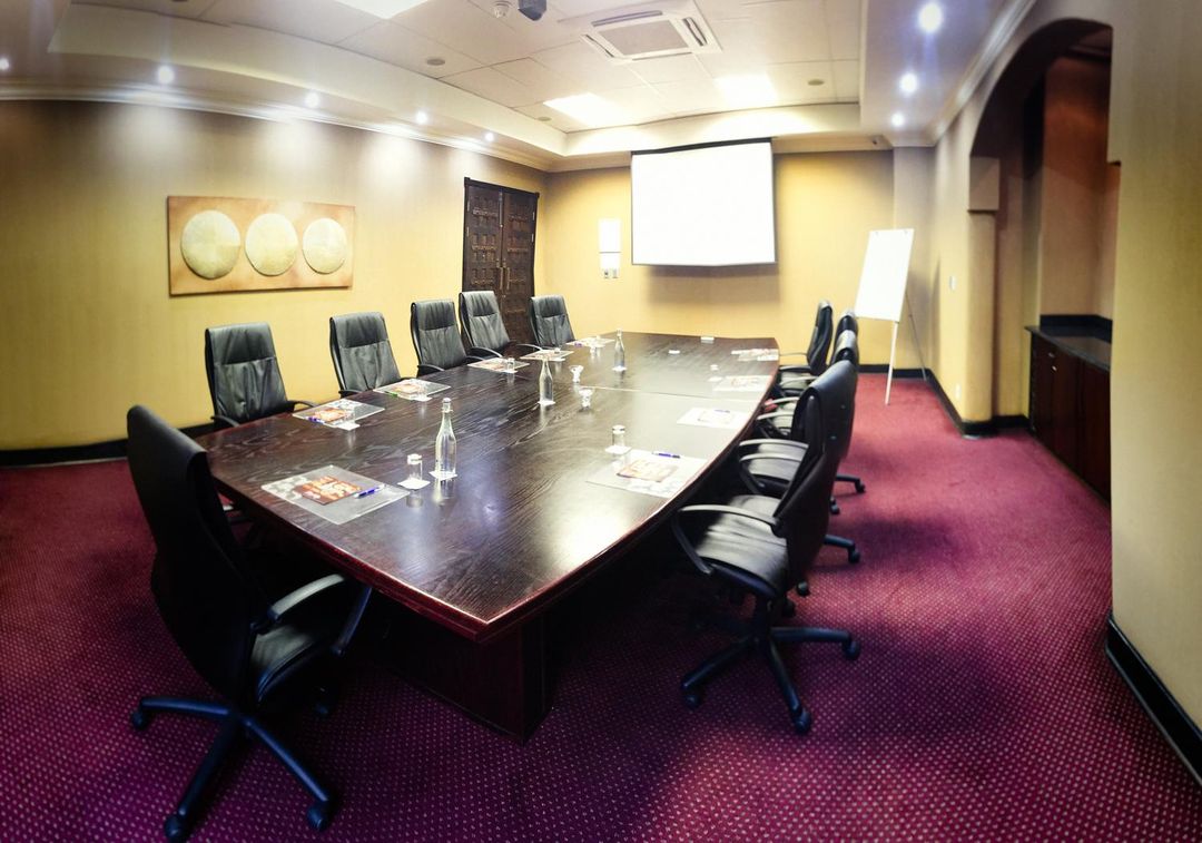 Tayfin Royale Hotel & Restaurant