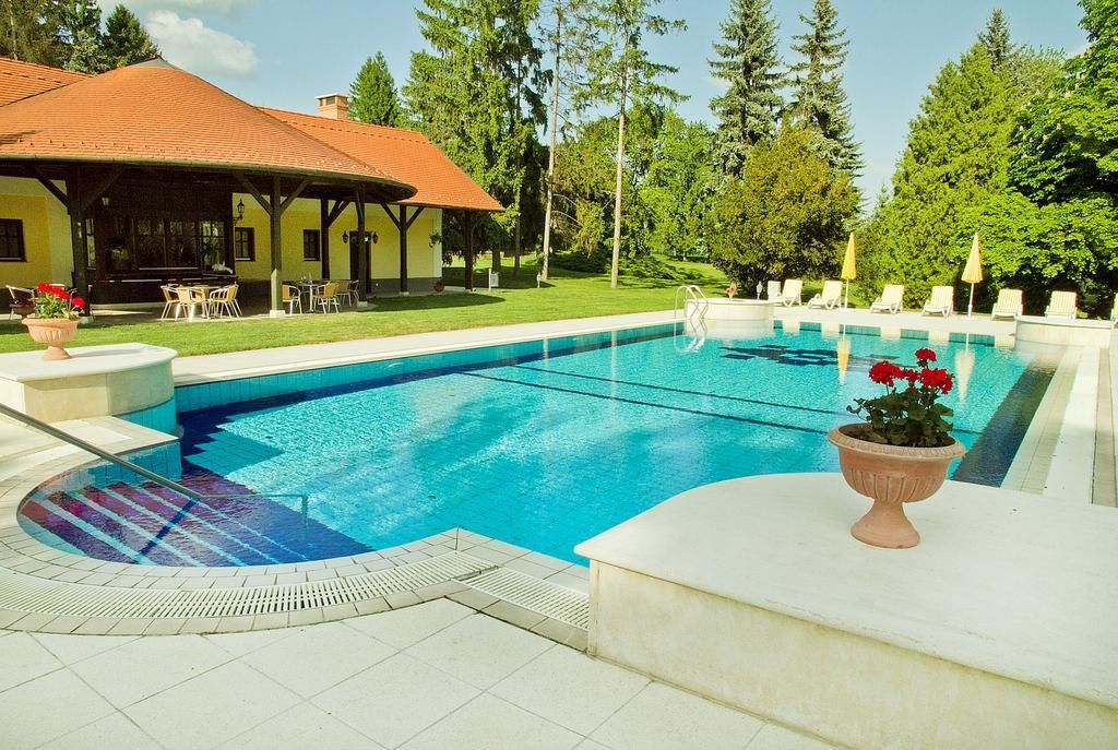 Castle Hotel Grof Degenfeld Superior