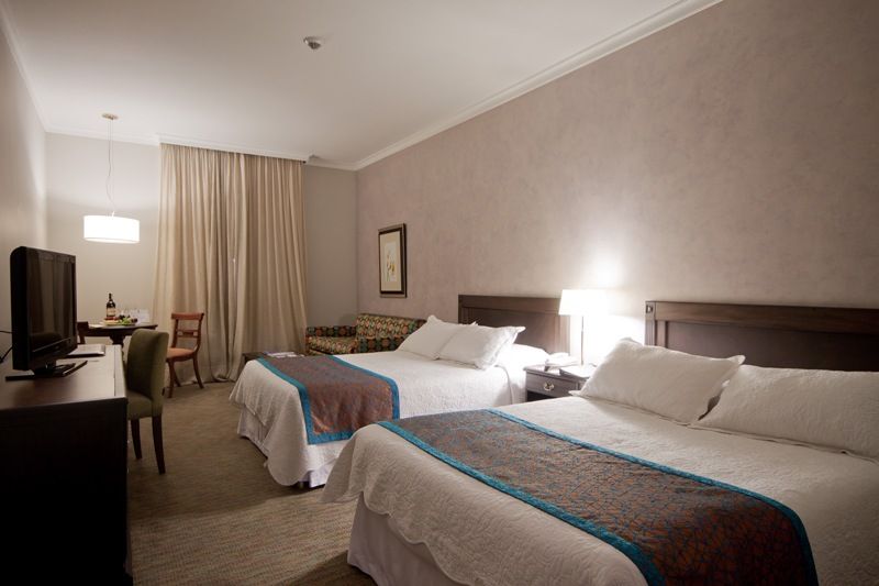 麥德林達恩卡爾頓酒店