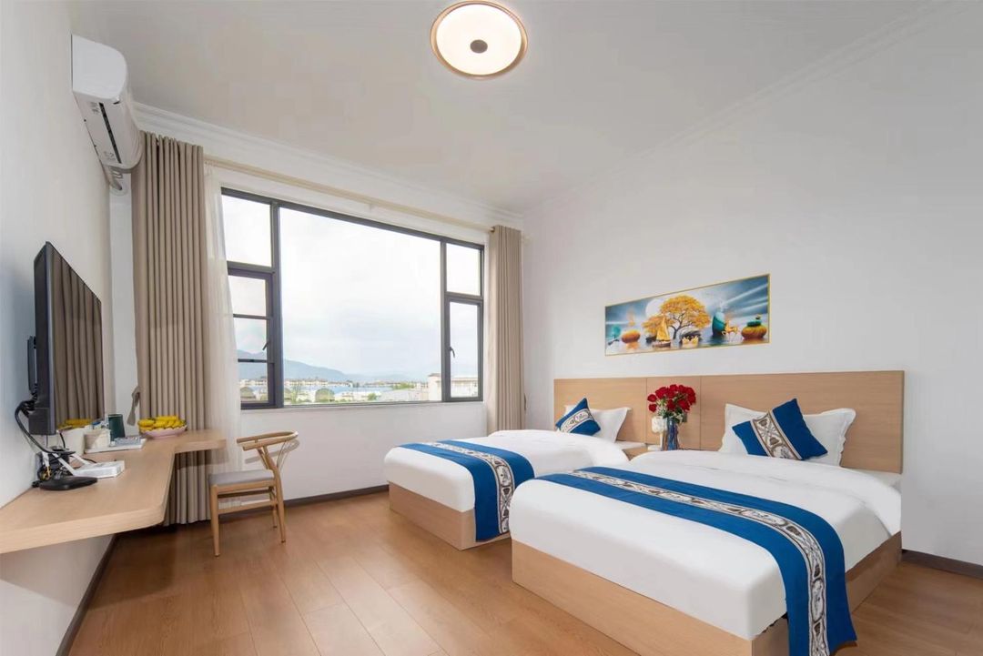 玉龍君逸酒店(麗江火車站店)