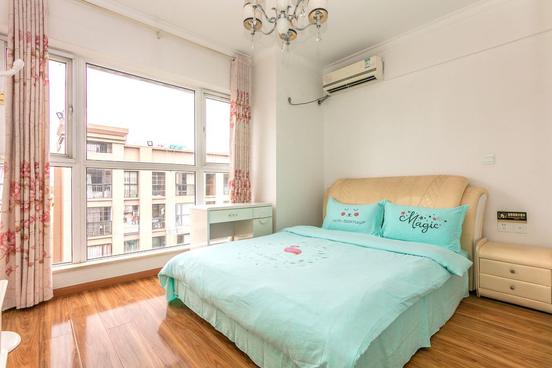 成都美居精品民宿(24号店)