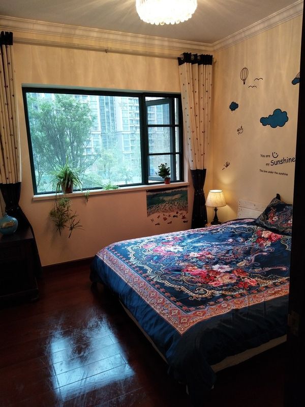 成都三月的鱼公寓(3号店)