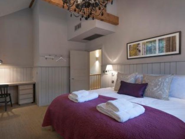 約克勞倫斯豪華公寓式酒店