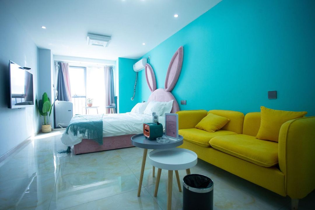 Sina Shixu Designer Apartment