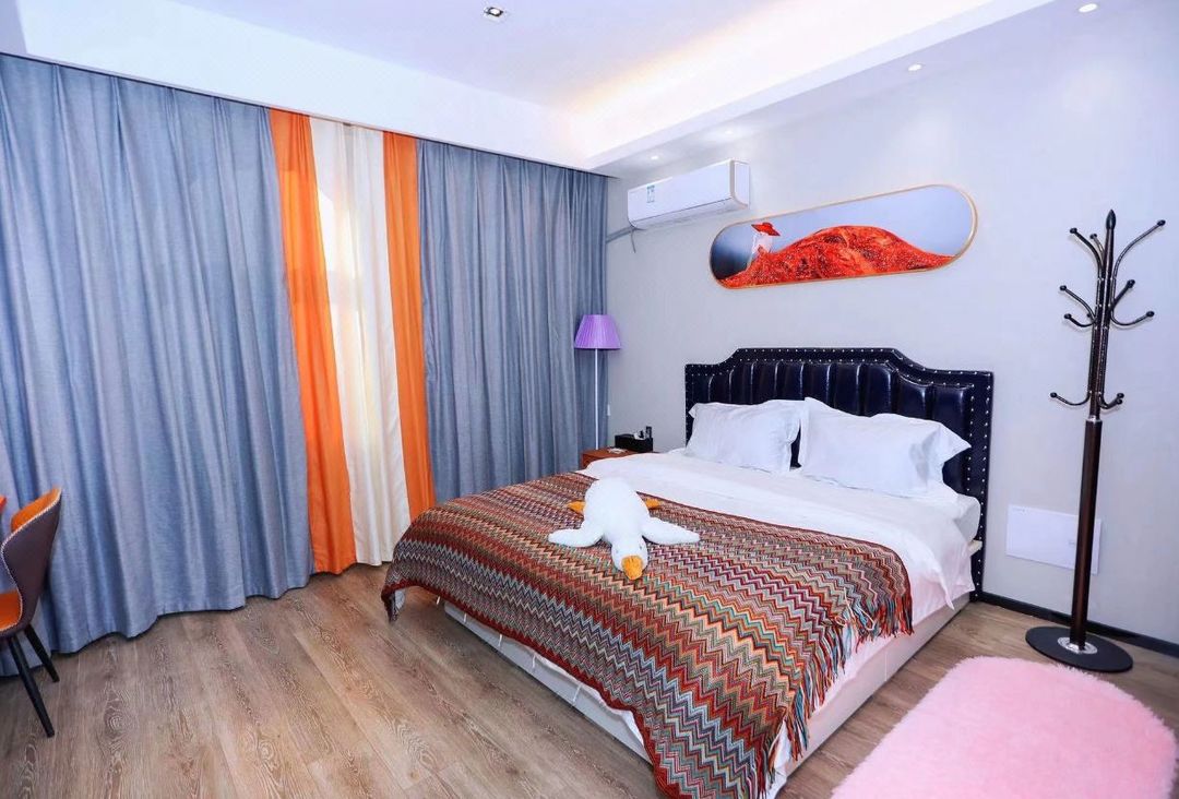 Marriott Xuanzun Light Luxury Apartment (Qingdao Nanling Subway Station)