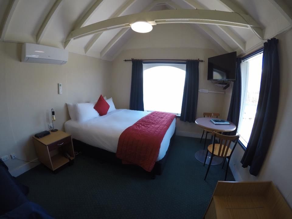 Colonial Village Motel