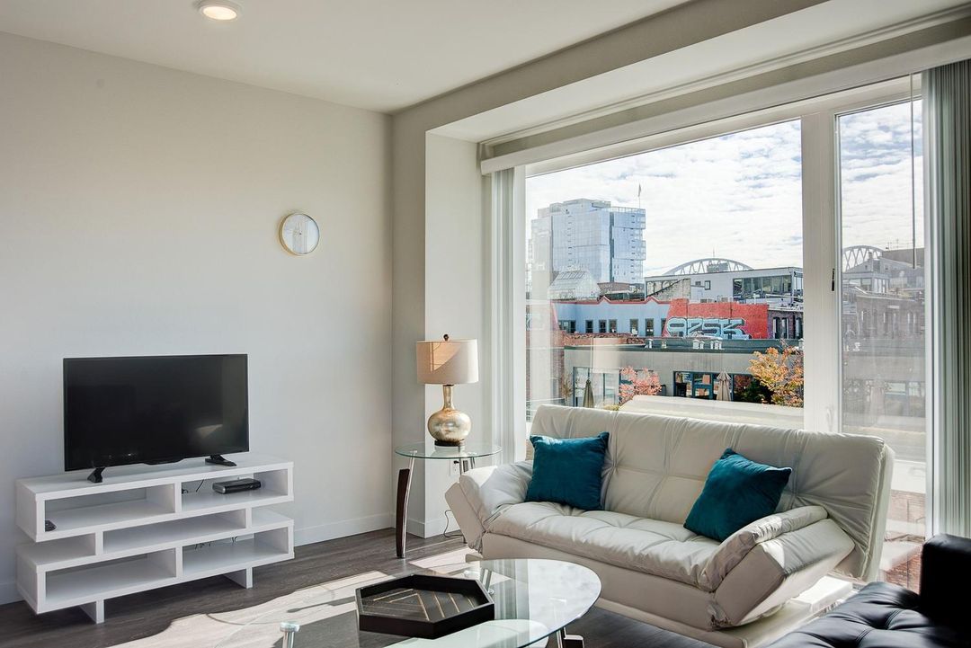 運動場區鵜鶘住宿酒店