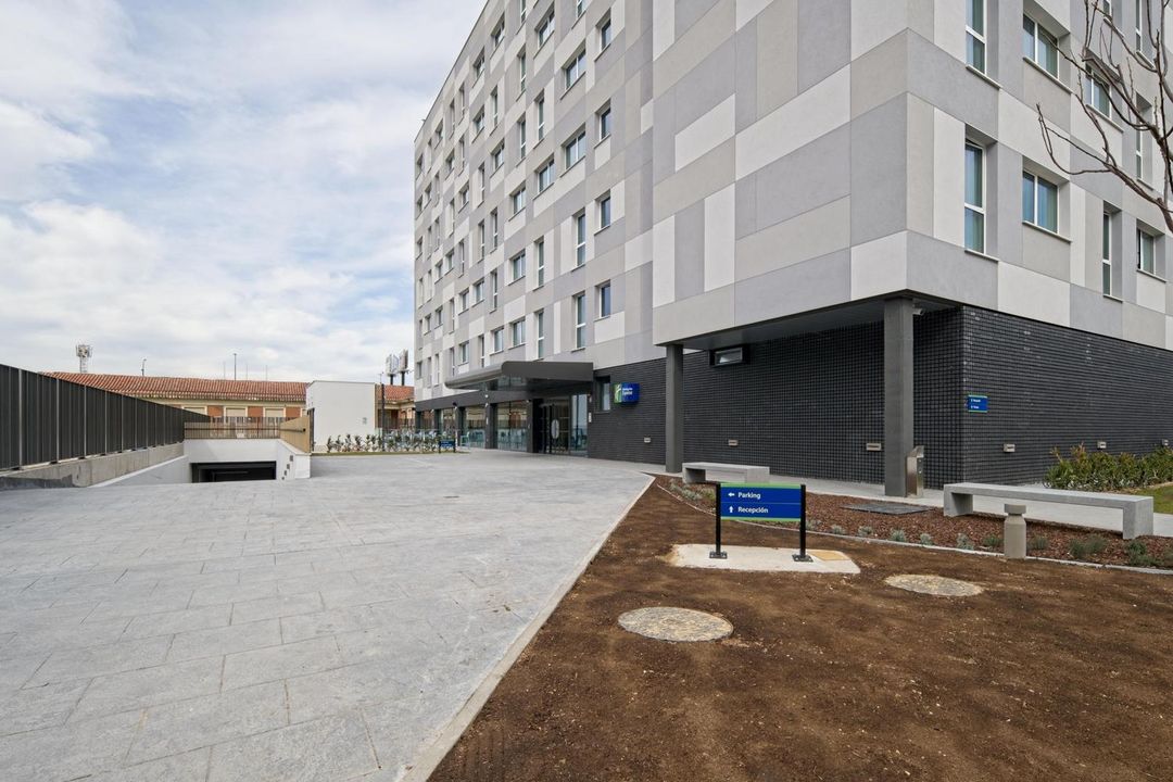 馬德里機場智選假日酒店