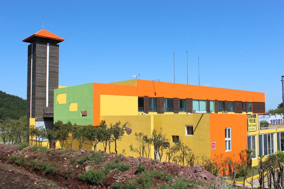 拒文嶽青年旅館