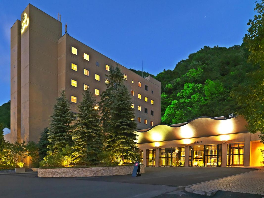 定山溪溫泉度假村鶴雅森之謌酒店