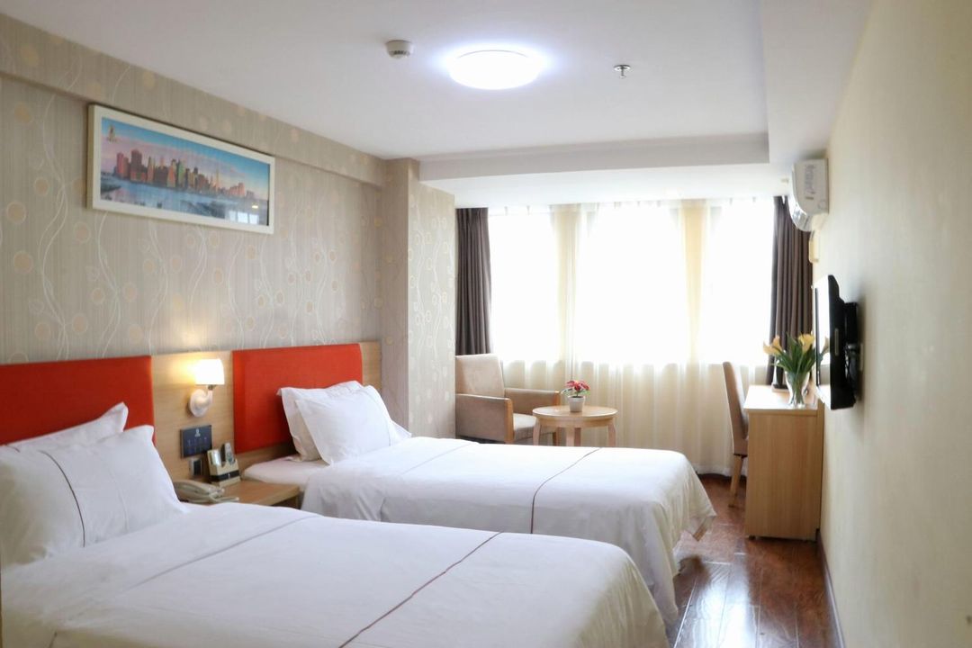 Super 8 Chengdu Simaqiao Zhaojue Temple Bus Station