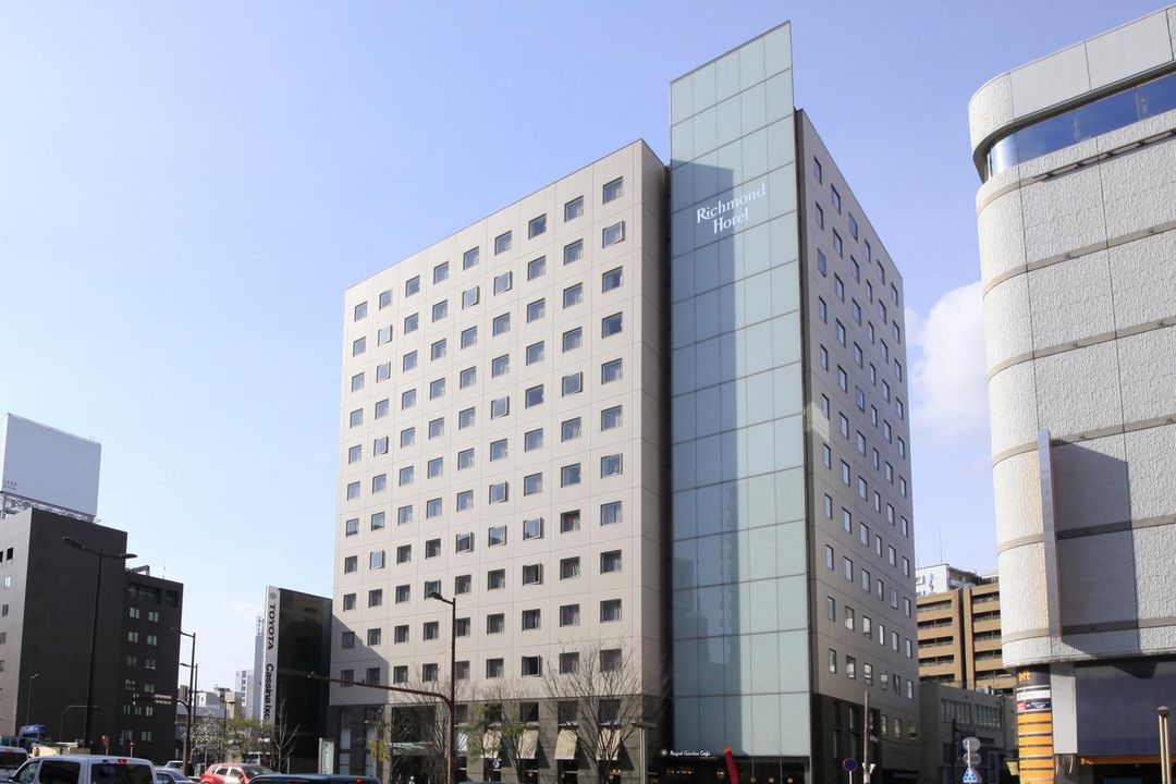 福岡天神里士滿酒店