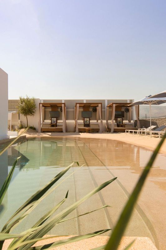 愛若特亞里山德斯酒店