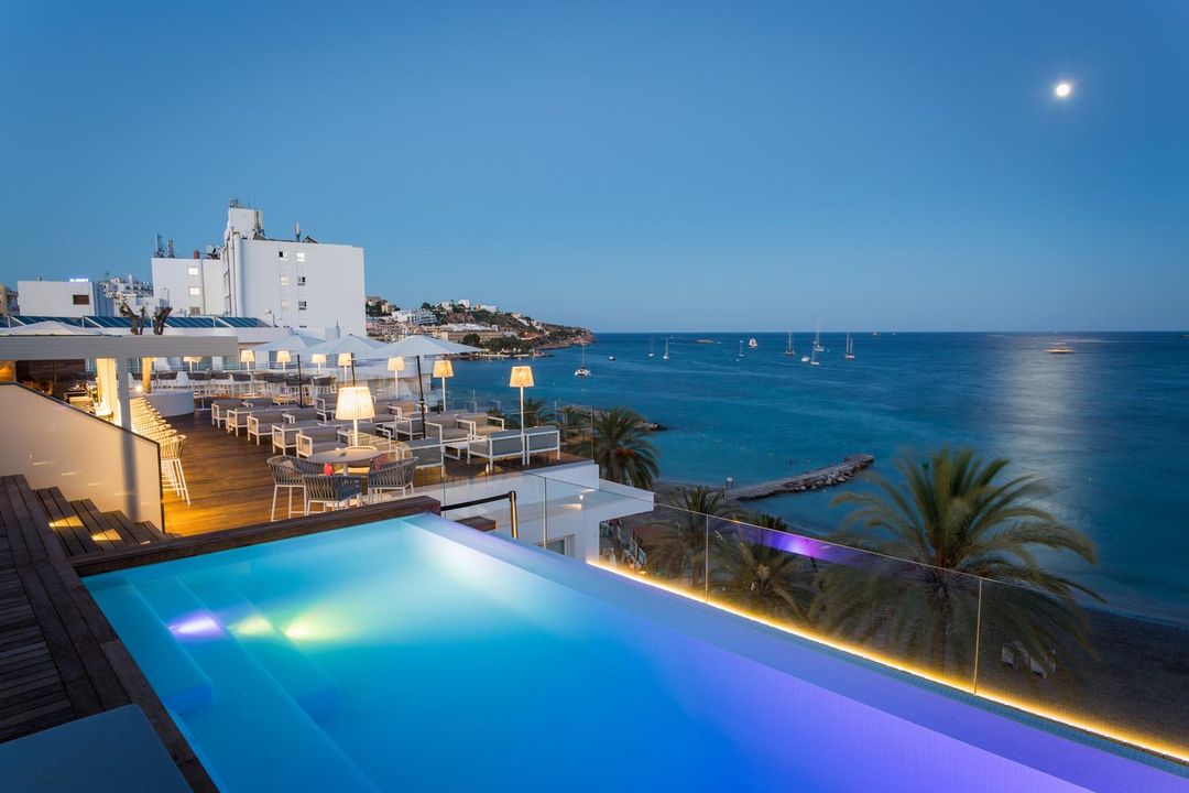 伊比薩1號套房酒店