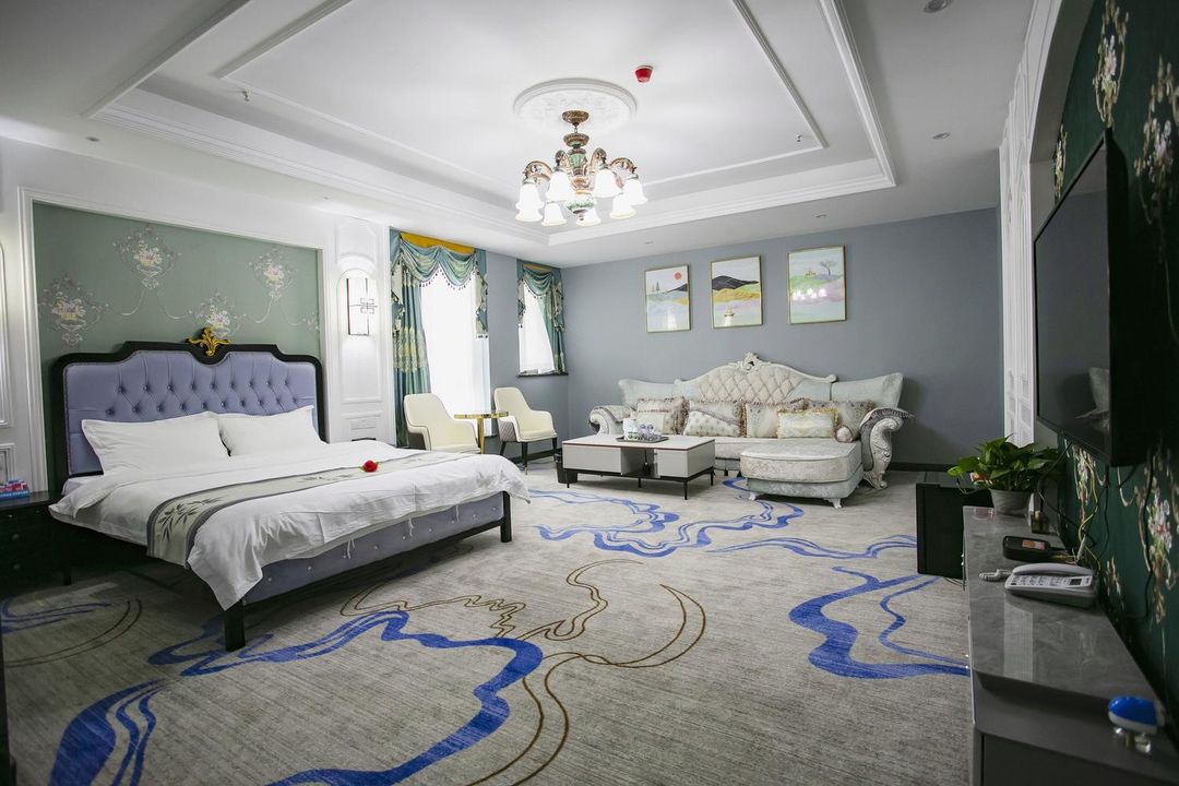 Qiyue Hotel(Meishan Nanhu Park Store)