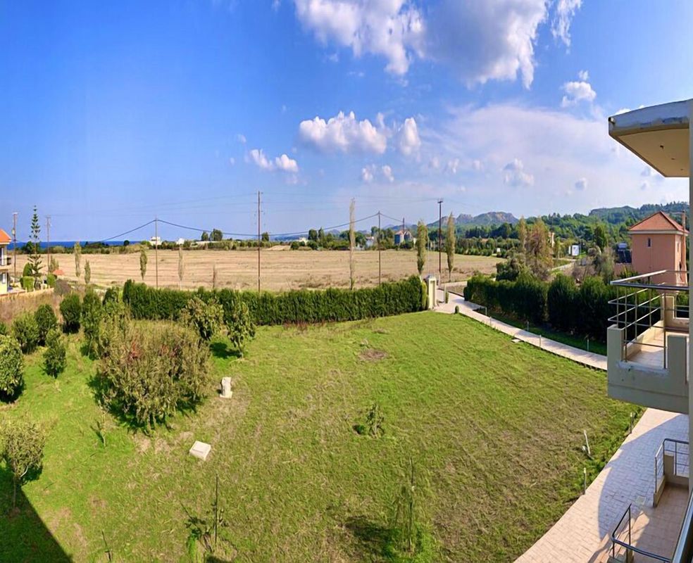 斯特利亞豪華公寓