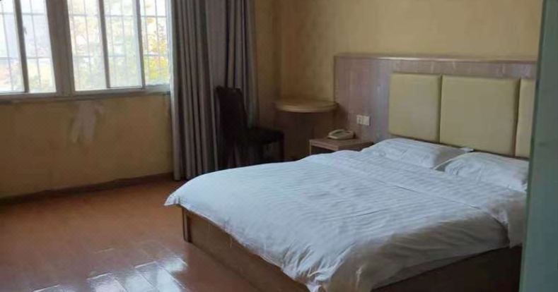 Huangshi Golden Business Hotel