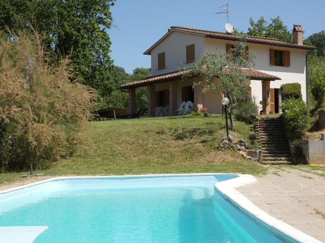 Scappo in Umbria, Il Pennacchio