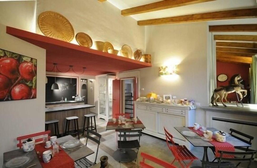 菲科波隆那酒店