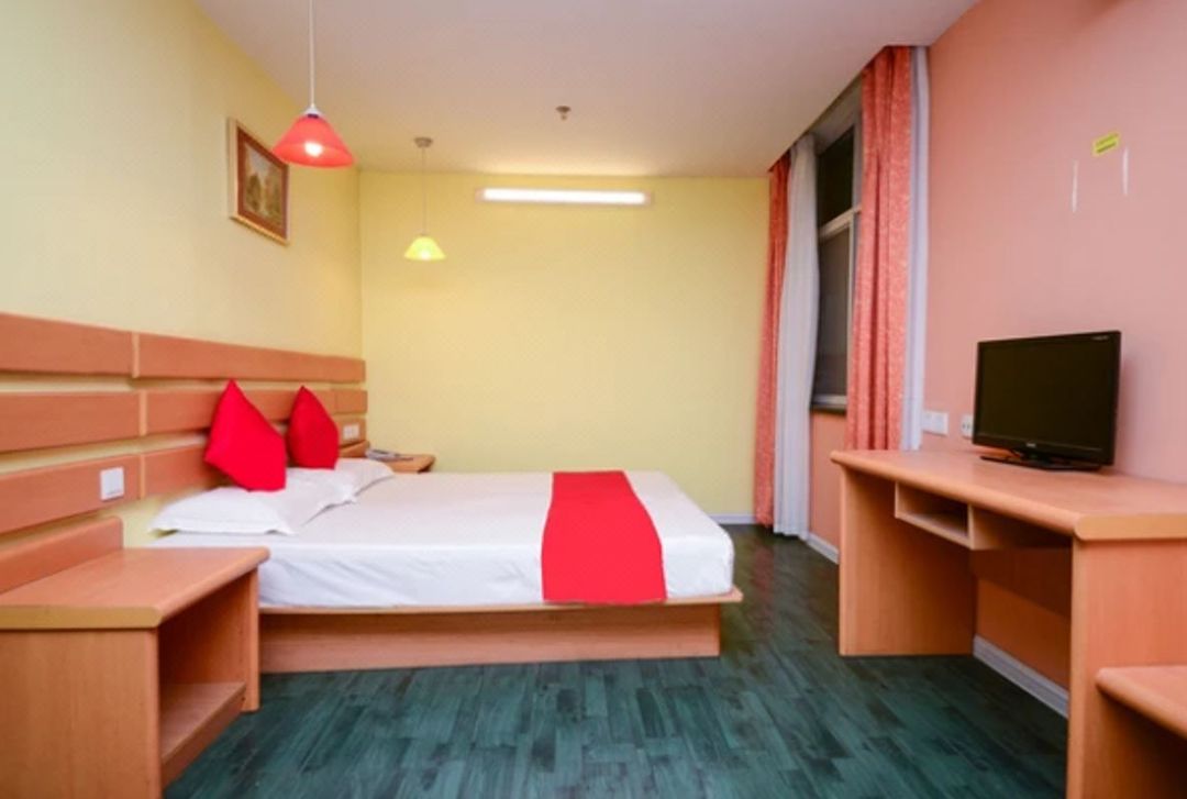 Jinchuan Express Hotel