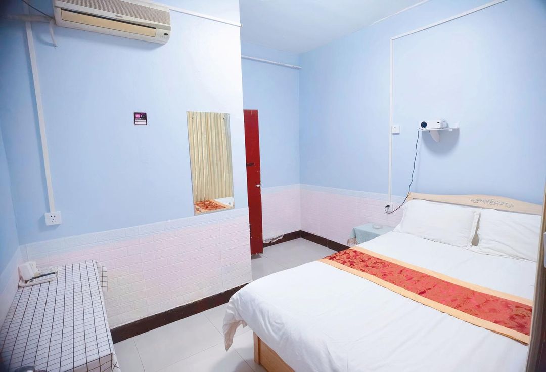 Xi'an Jiaren Theme Hotel