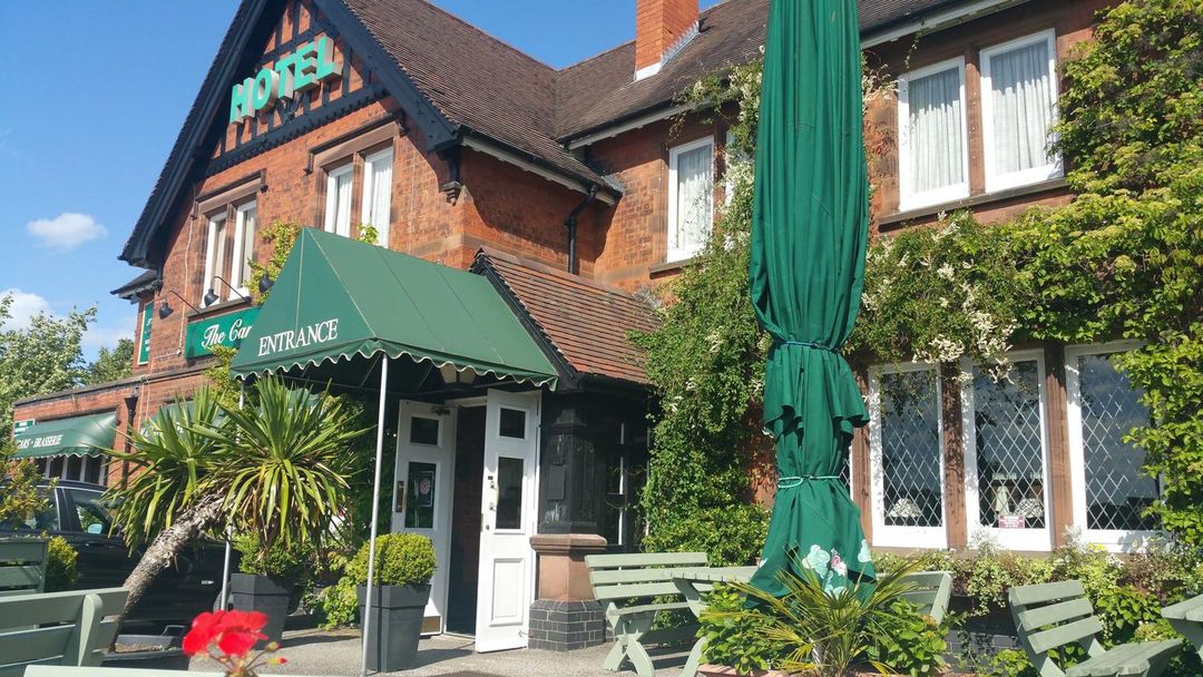 The Carre Arms Hotel & Restaurant