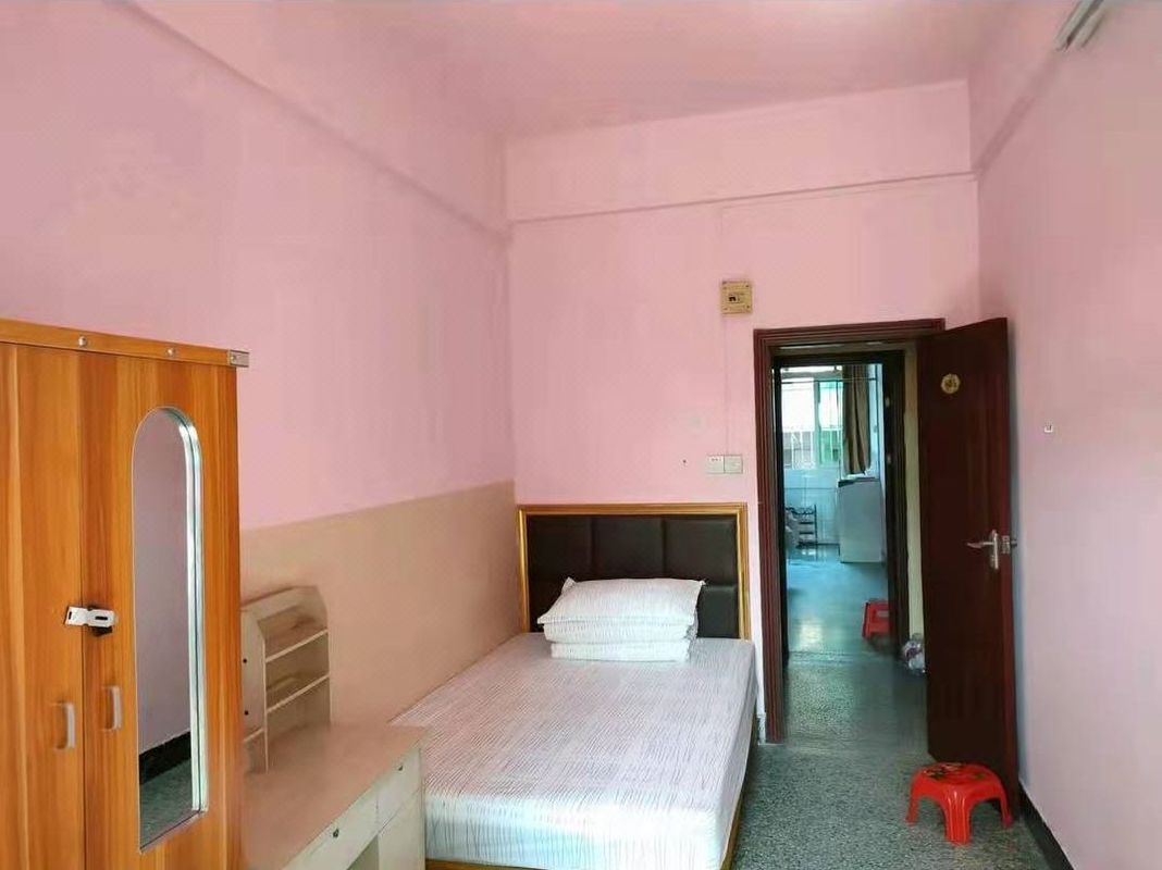 Zhongshan Nanlang 90s Apartment