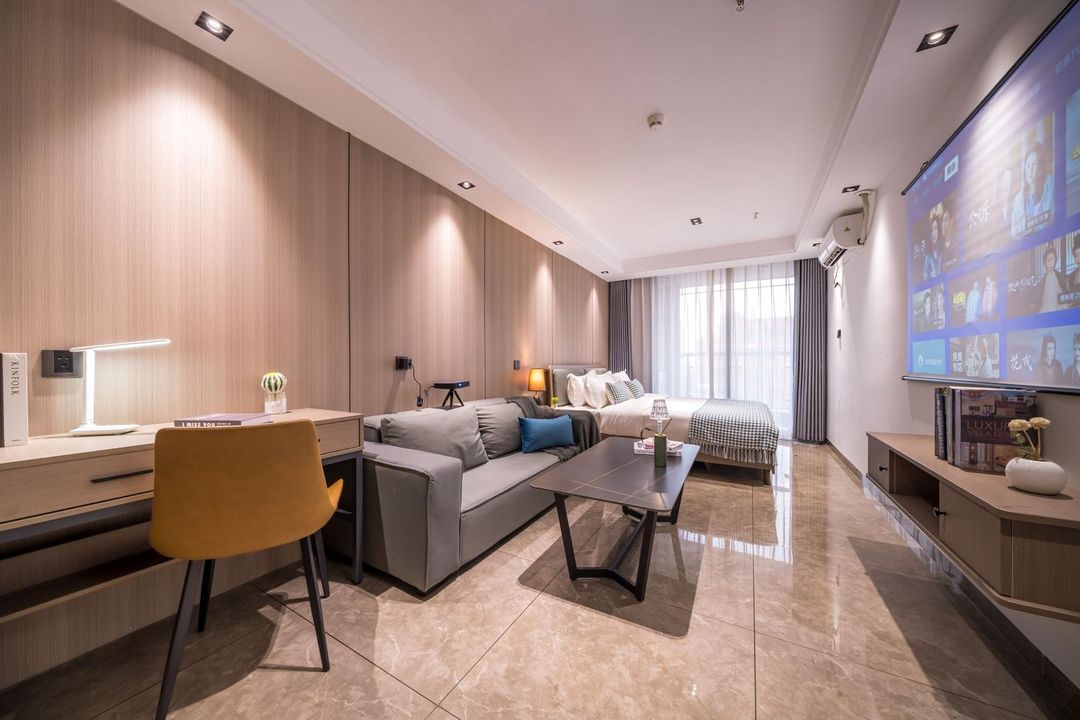 Senhai Light Luxury Apartment (Shenzhen Bao'an International Airport Guxu Subway Station)