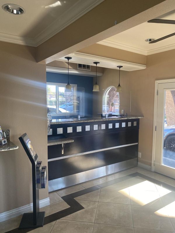 阿納海姆阿斯托里亞旅館和套房