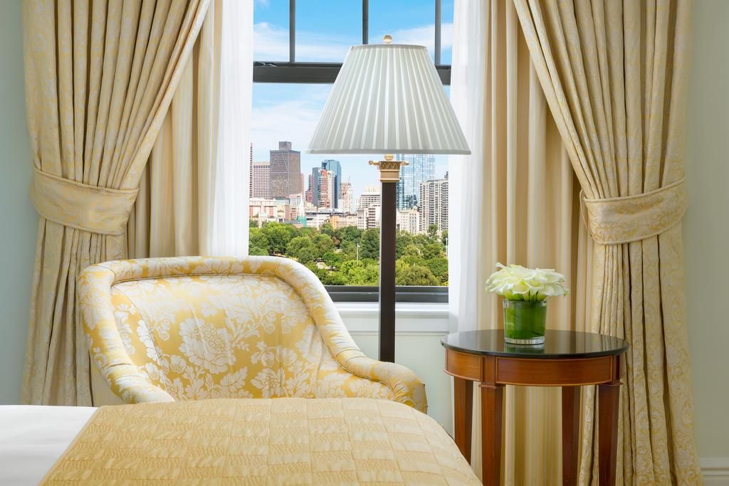 波士頓紐伯裏酒店