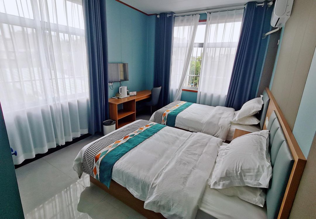 西安柏塵賓館(臨潼華清池地鐵站店)