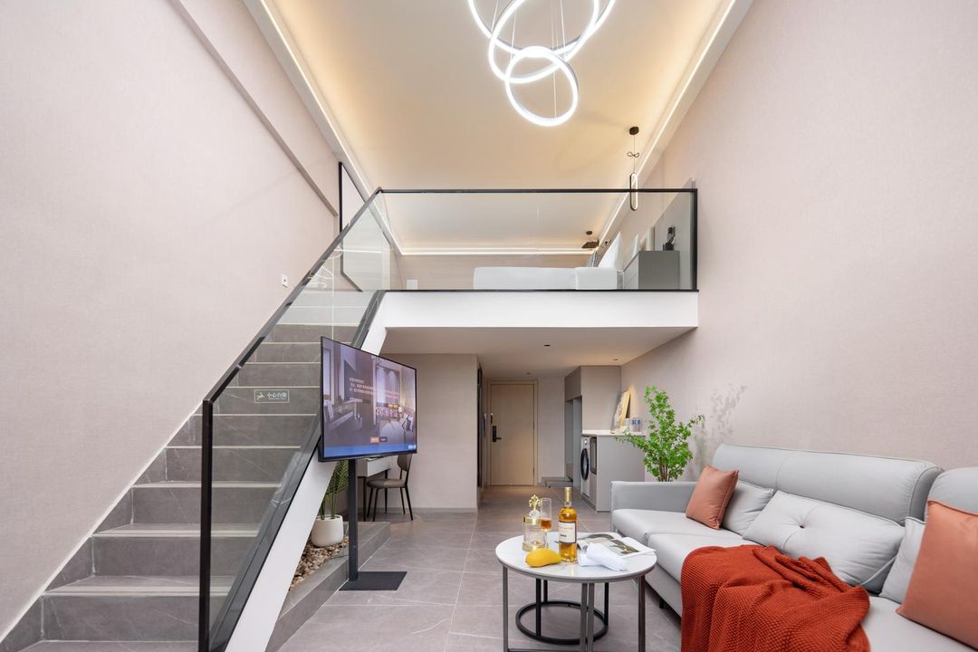 Wuhan Xinuo Light Luxury Homestay