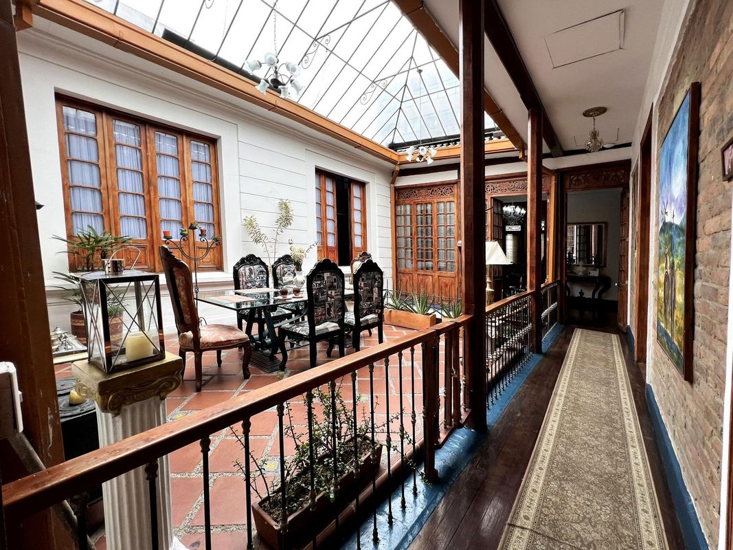 加勒利亞卡薩德拉盧茲酒店