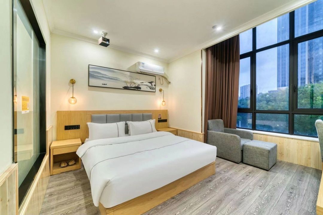 Hangzhou Yushe Hotel (Heyu Road Metro Station Branch)