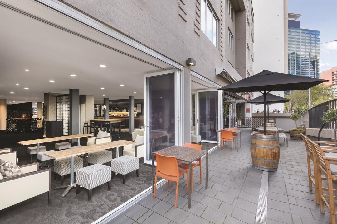 伯斯中心龍都大酒店