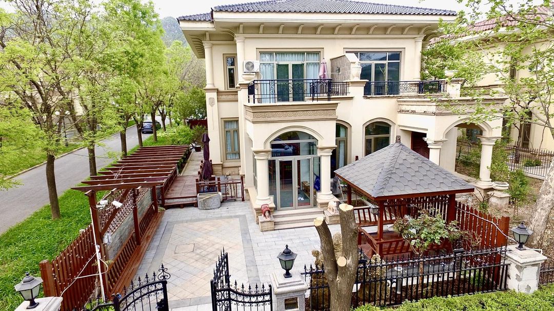 Tianjin Linshan Yayuan Homestay (Evergrande Jinbi World Branch)