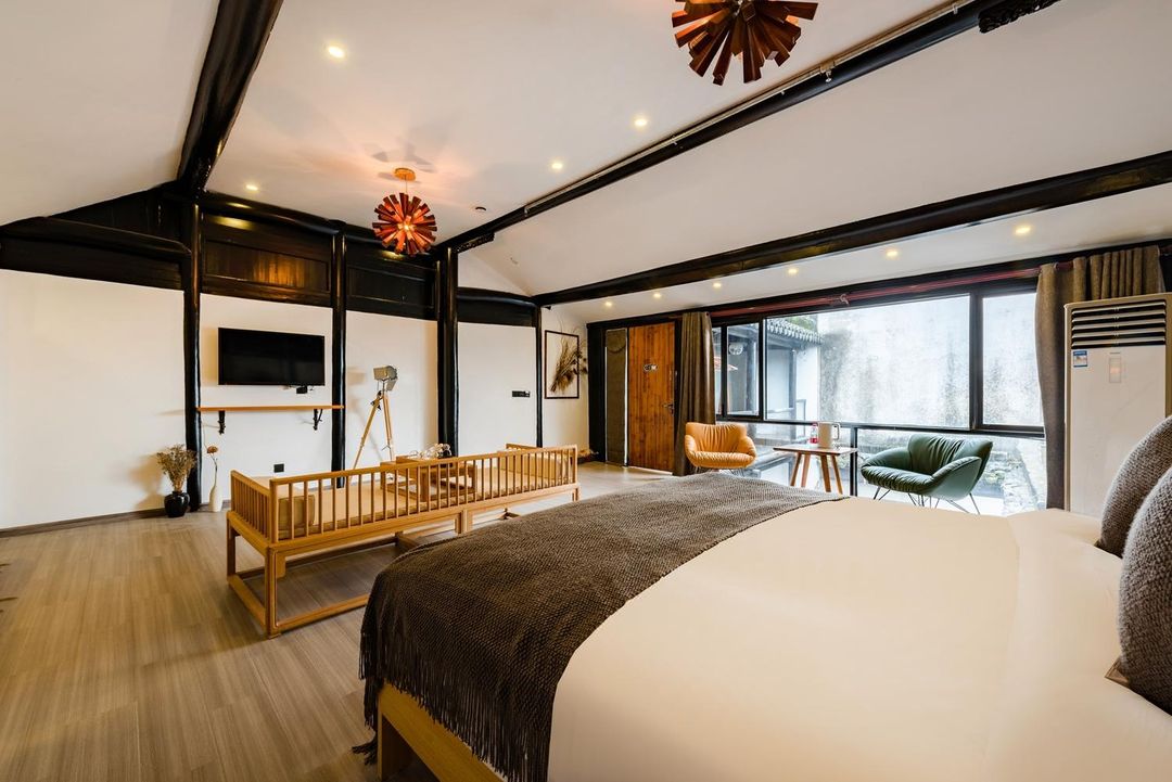 花築·晚聞美宿(同裏古鎮店)