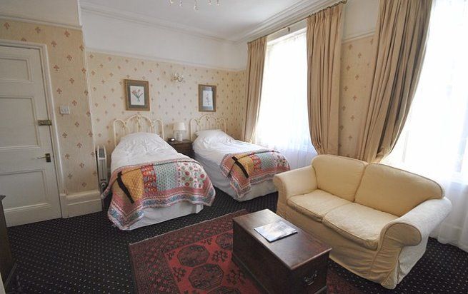 Churchill Guest House