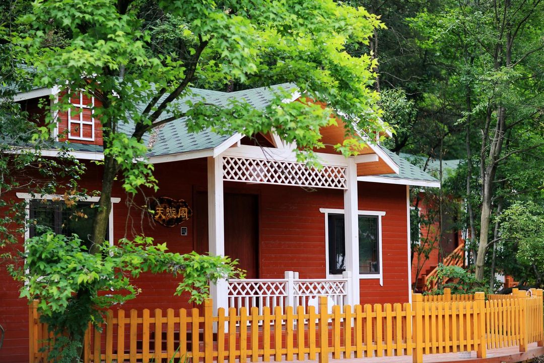 Liangzihu Jinlongtan Xingxiu Resort