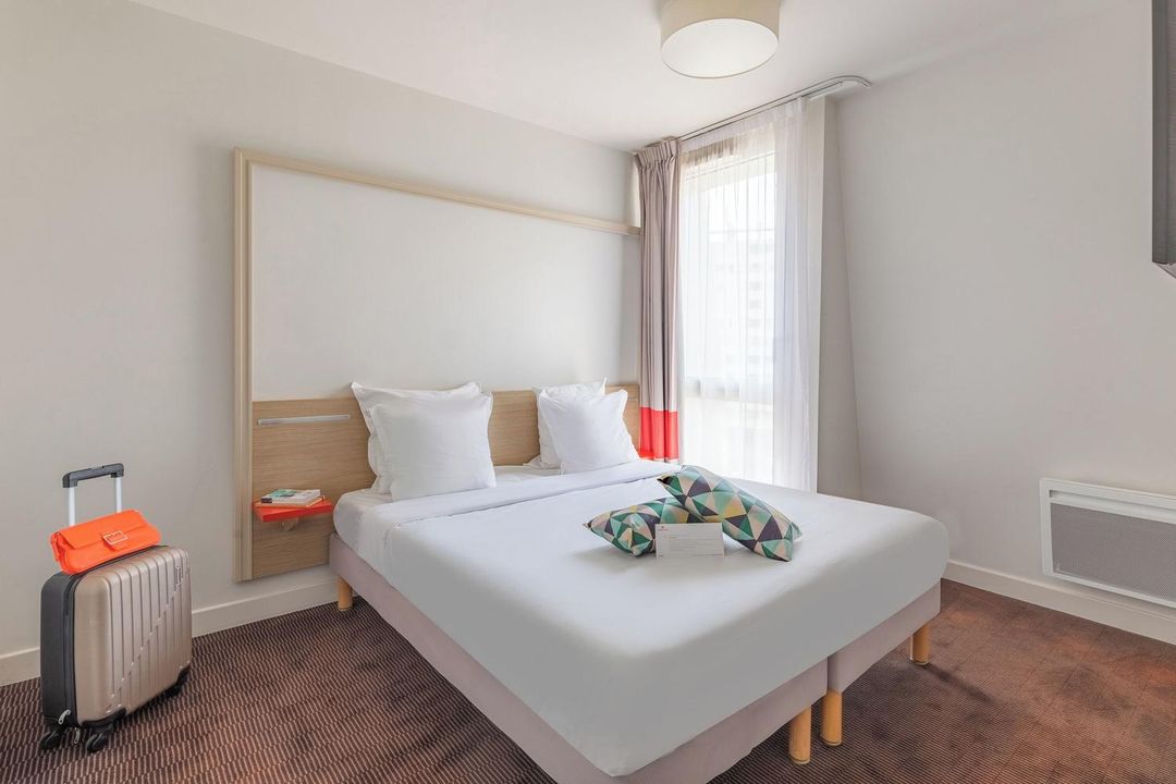 波爾多夏特隆舒適城市公寓酒店