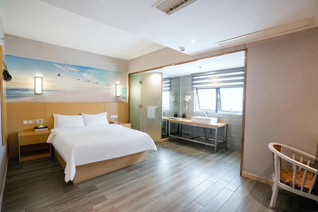 新寶利華商務酒店(陽臺山東地鐵站大浪商業中心店)