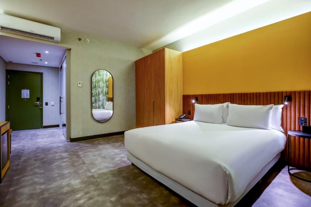 雷布薩斯希爾頓花園酒店