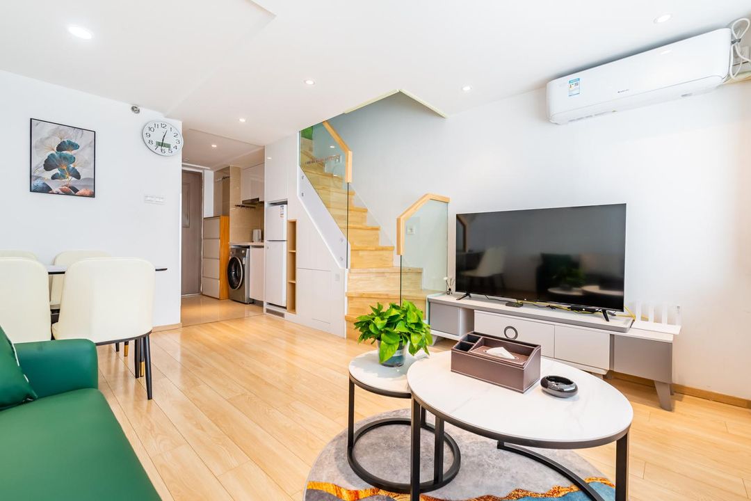 香庭伯睿公寓(院士港店)