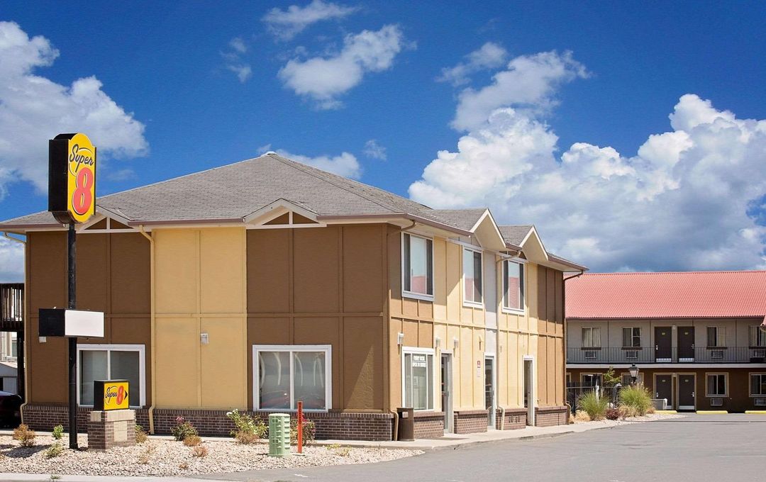 丹佛中心速8酒店